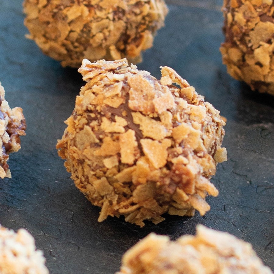 Žemės ir lazdyno riešutų įdaras